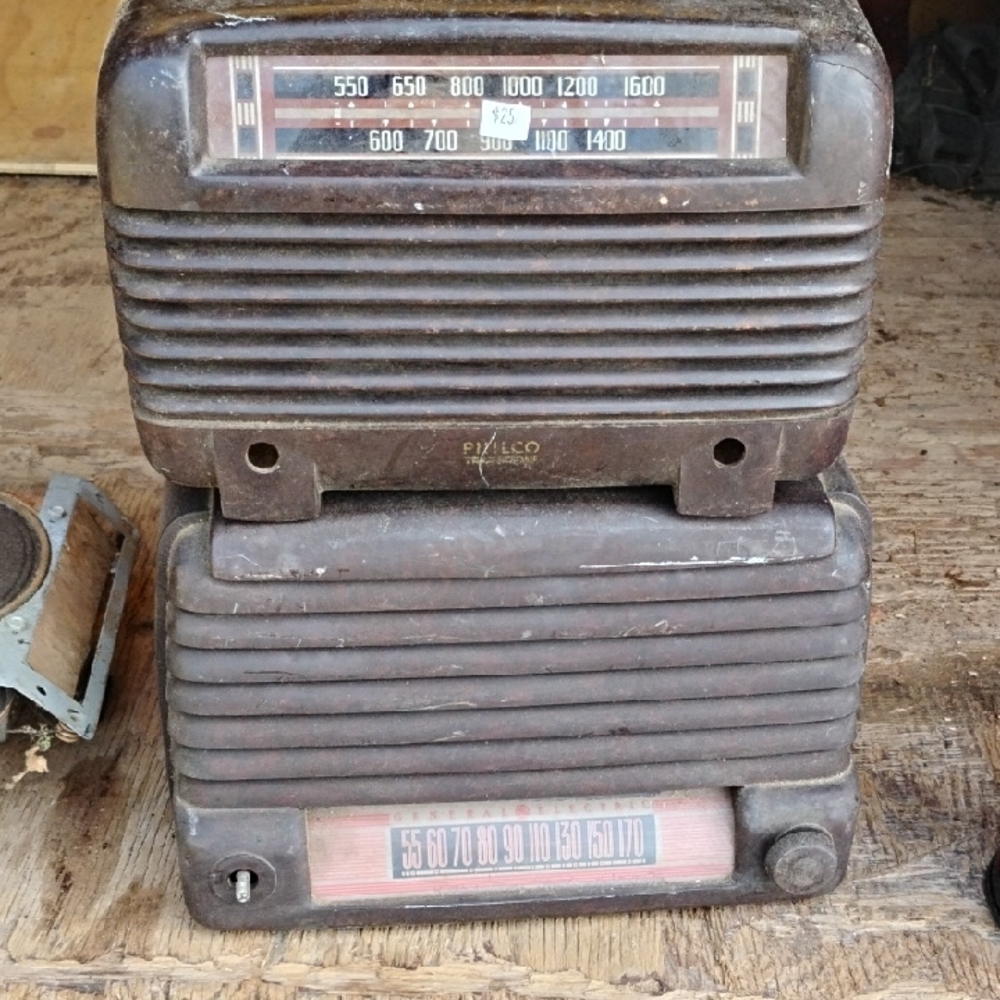 Philco &GE 1950'sBakelite Tube AM Radio PAIR - Brown